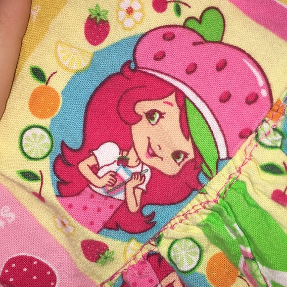 Strawberry ShortCake Skort (skirt and shorts) - Picture 7 of 7